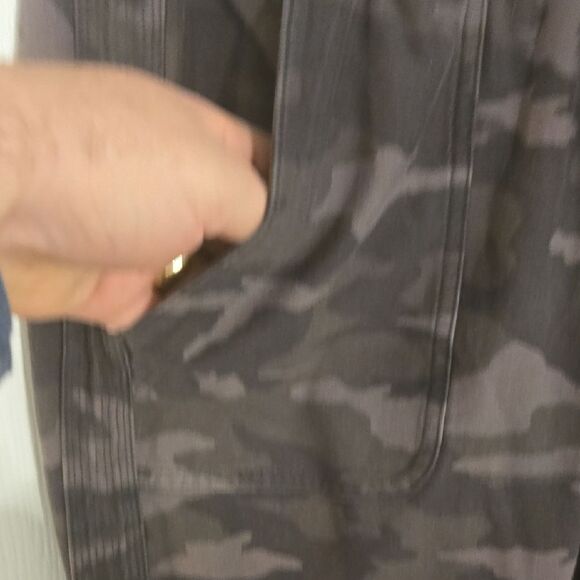 Athleta Brown and Black Jogger Sweatpants - Picture 4 of 10